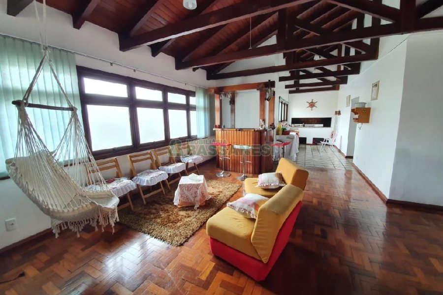 Apto/Cobertura com 505m², 3 dormitórios, 4 vagas, no bairro Centro em Caxias do Sul para Comprar