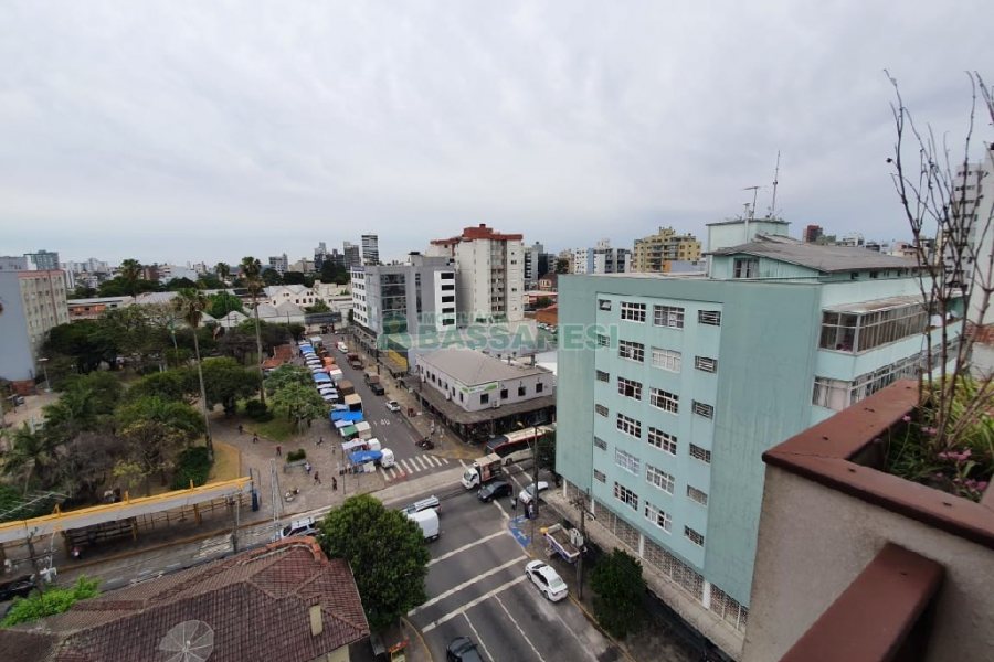 Apto/Cobertura com 505m², 3 dormitórios, 4 vagas, no bairro Centro em Caxias do Sul para Comprar