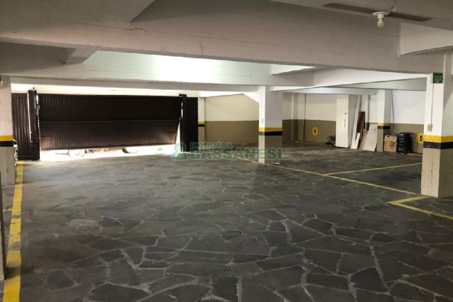 Apartamento com 77m², 2 dormitórios, 1 vaga, no bairro Marechal Floriano em Caxias do Sul para Comprar