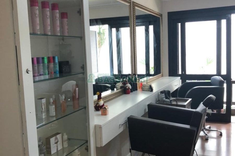 Apartamento com 77m², 2 dormitórios, 1 vaga, no bairro Marechal Floriano em Caxias do Sul para Comprar