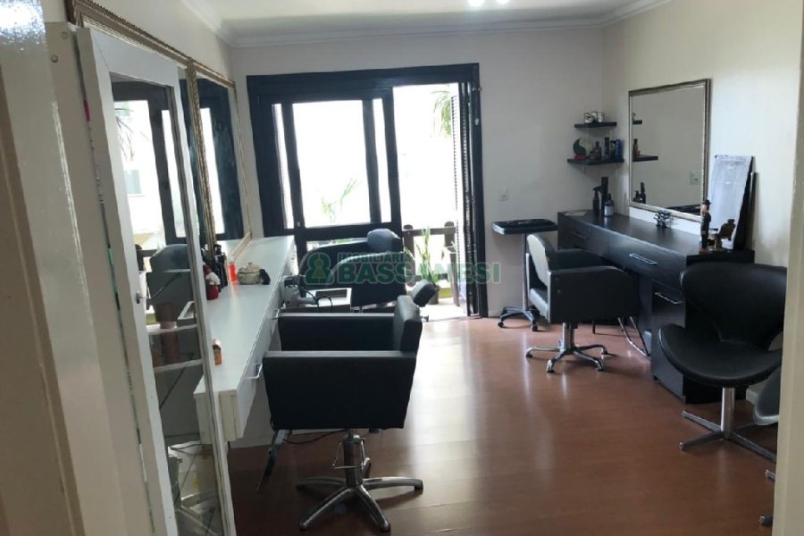 Apartamento com 77m², 2 dormitórios, 1 vaga, no bairro Marechal Floriano em Caxias do Sul para Comprar