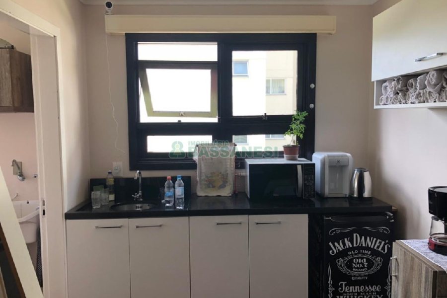 Apartamento com 77m², 2 dormitórios, 1 vaga, no bairro Marechal Floriano em Caxias do Sul para Comprar