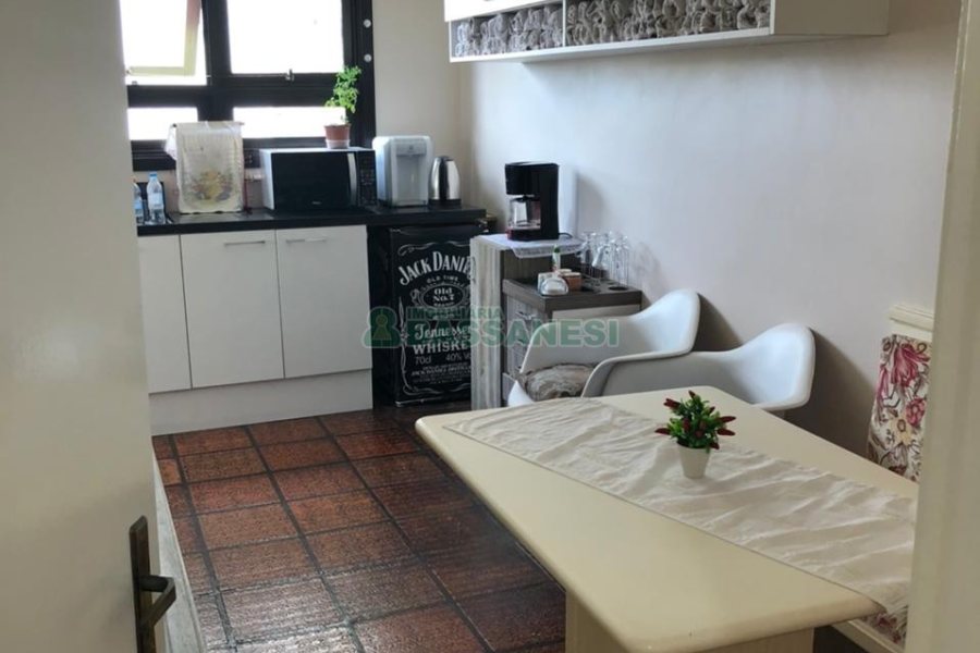 Apartamento com 77m², 2 dormitórios, 1 vaga, no bairro Marechal Floriano em Caxias do Sul para Comprar