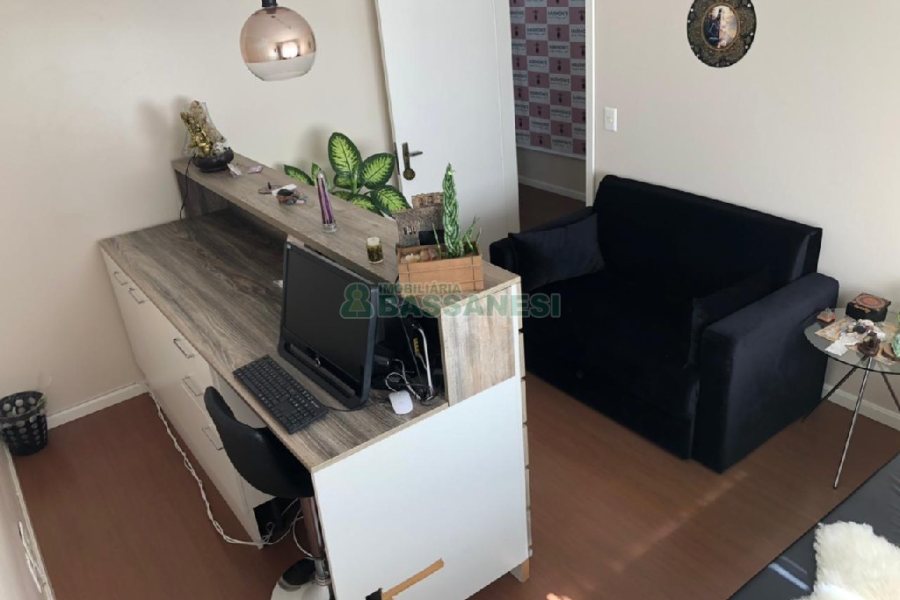 Apartamento com 77m², 2 dormitórios, 1 vaga, no bairro Marechal Floriano em Caxias do Sul para Comprar
