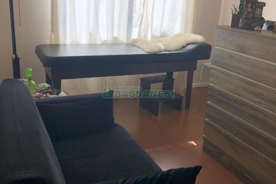 Apartamento com 77m², 2 dormitórios, 1 vaga, no bairro Marechal Floriano em Caxias do Sul para Comprar