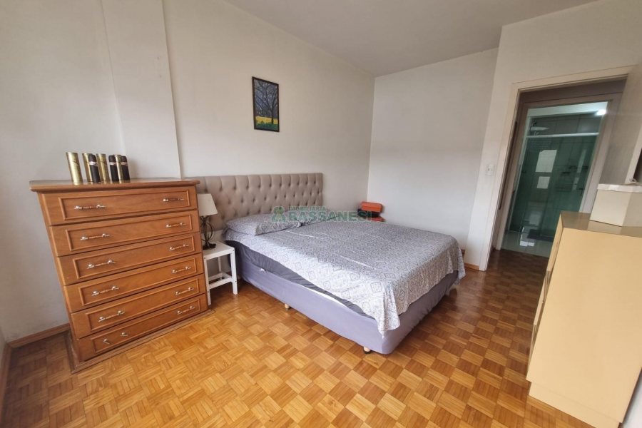 Apto Mobiliado com 92m², 2 dormitórios, no bairro São Pelegrino em Caxias do Sul para Alugar