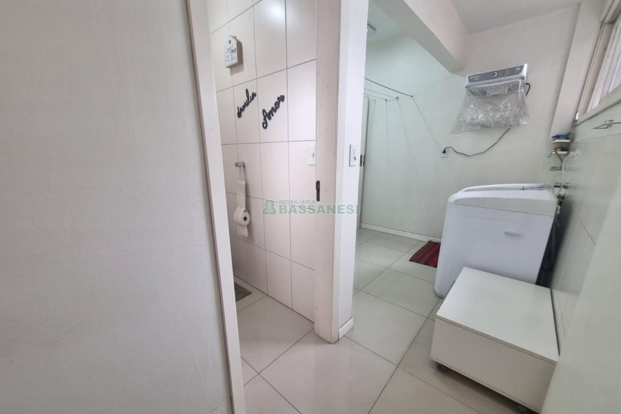 Apto Mobiliado com 92m², 2 dormitórios, no bairro São Pelegrino em Caxias do Sul para Alugar
