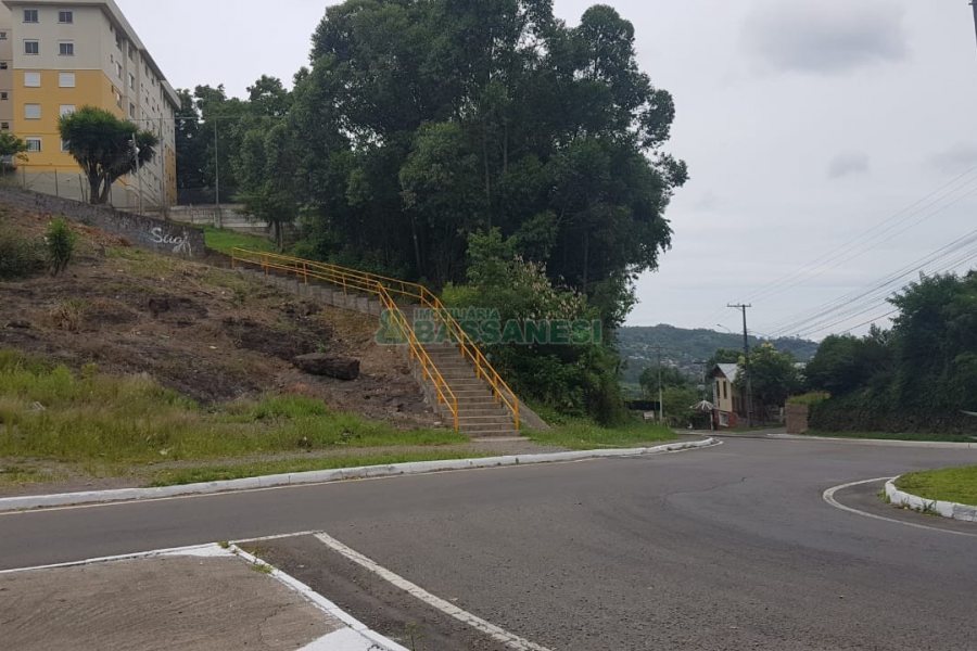 Terreno, no bairro Santa Corona em Caxias do Sul para Comprar