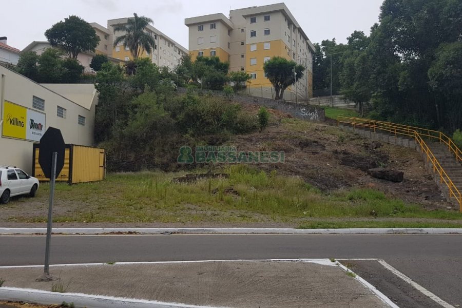 Terreno, no bairro Santa Corona em Caxias do Sul para Comprar
