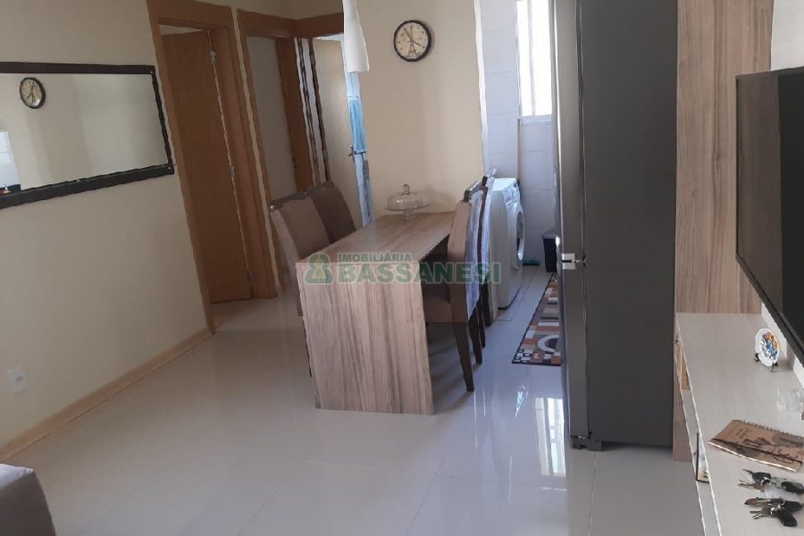Apartamento com 60m², 2 dormitórios, 1 vaga, no bairro Nossa Senhora das Graças em Caxias do Sul para Alugar