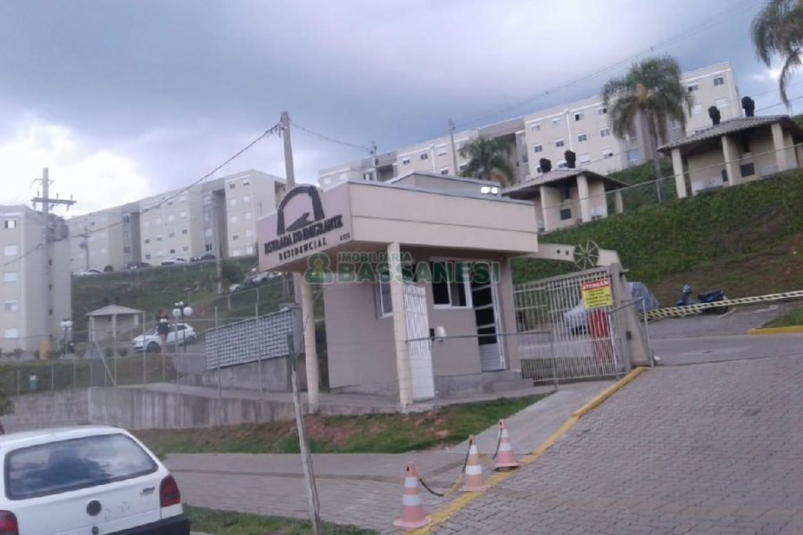 Apartamento com 60m², 2 dormitórios, 1 vaga, no bairro Nossa Senhora das Graças em Caxias do Sul para Alugar