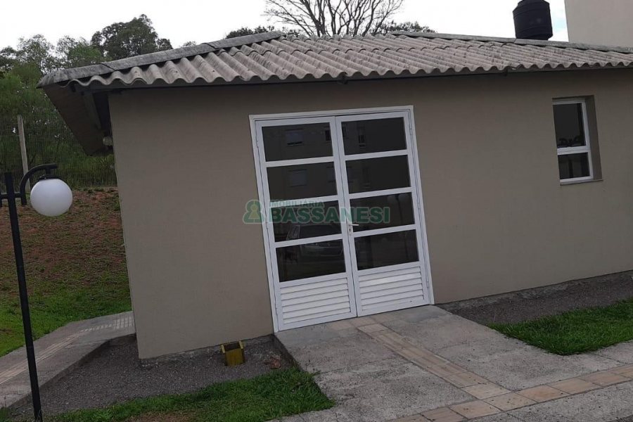 Apartamento com 60m², 2 dormitórios, 1 vaga, no bairro Nossa Senhora das Graças em Caxias do Sul para Alugar