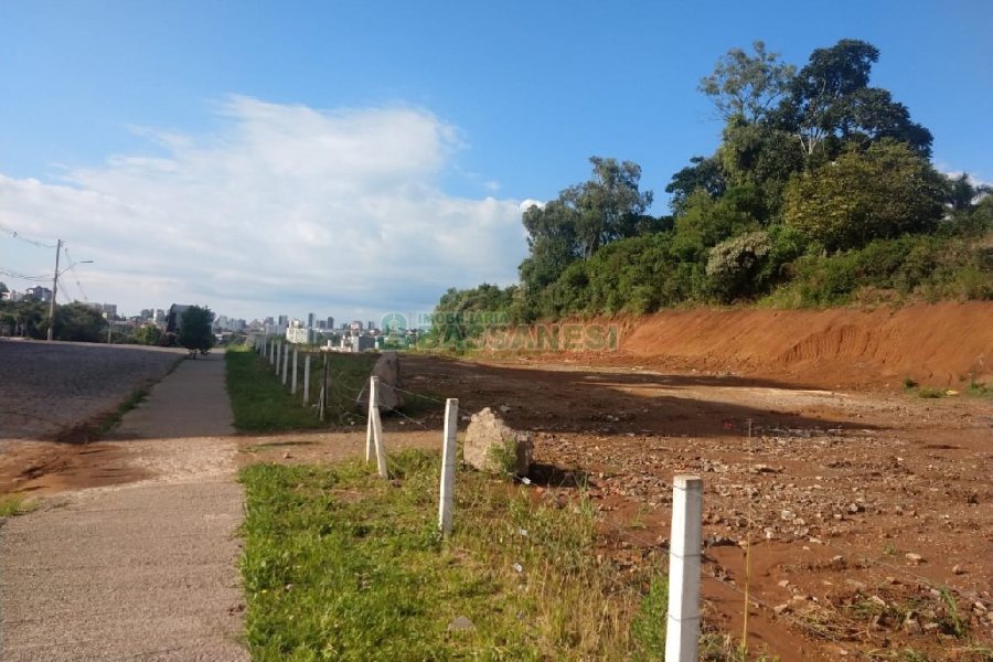 Terreno com 4045m², no bairro Santa Catarina em Caxias do Sul para Comprar