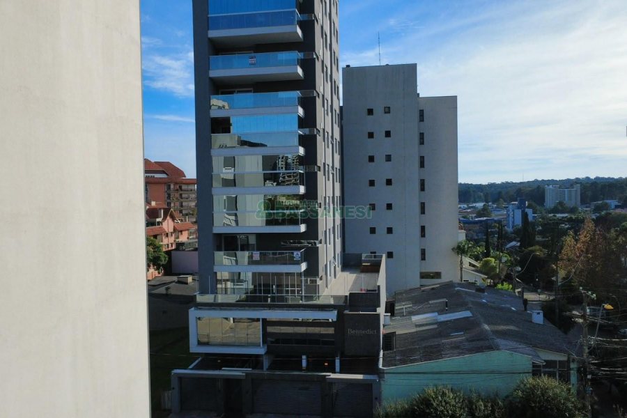 Terreno com 493m², no bairro Jardim América em Caxias do Sul para Comprar
