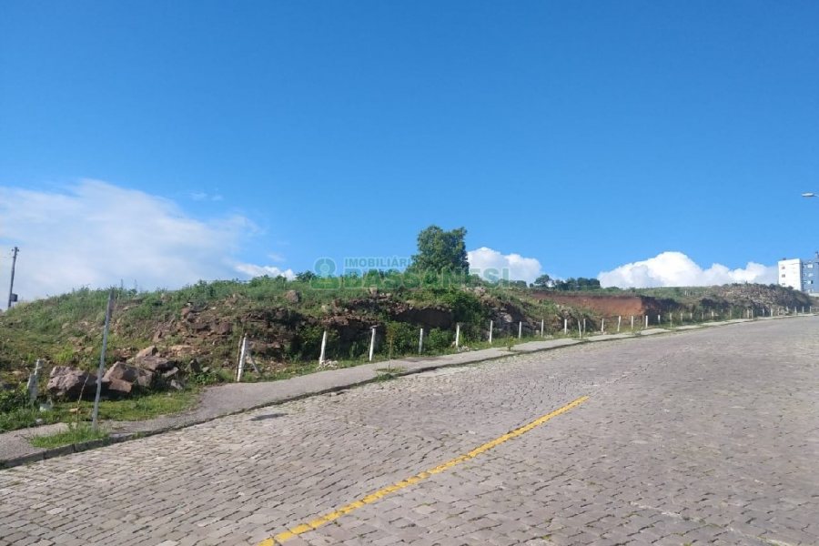 Terreno com 11663m², no bairro Santa Catarina em Caxias do Sul para Comprar