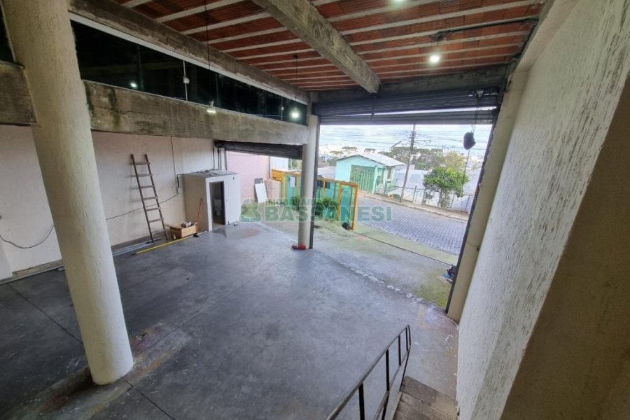 Pavilhão com 140m², no bairro Pioneiro em Caxias do Sul para Alugar