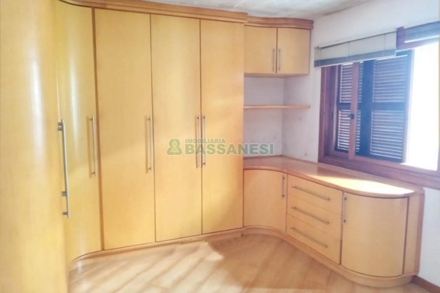 Apartamento, 3 dormitórios, 2 vagas, no bairro Jardim América em Caxias do Sul para Comprar