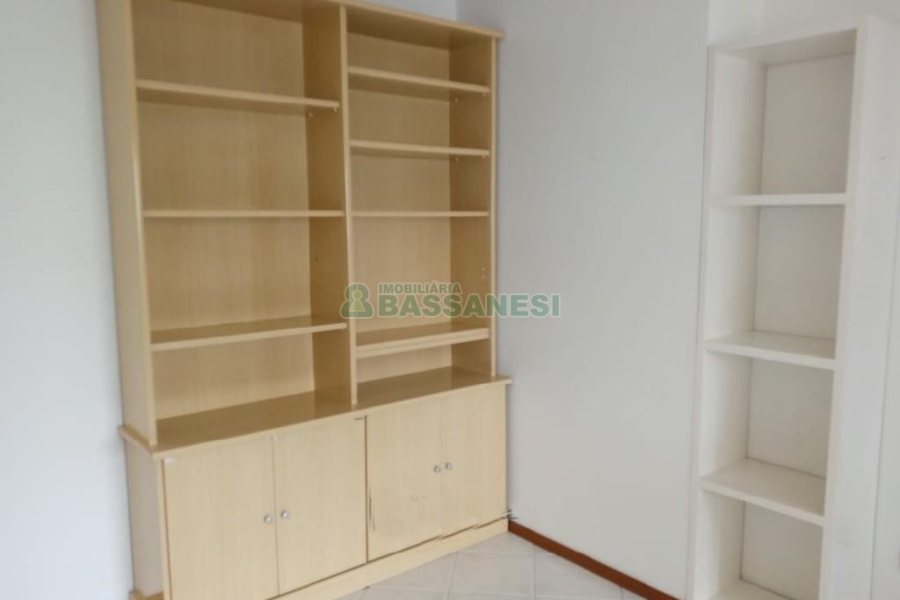 Apartamento, 3 dormitórios, 2 vagas, no bairro Jardim América em Caxias do Sul para Comprar