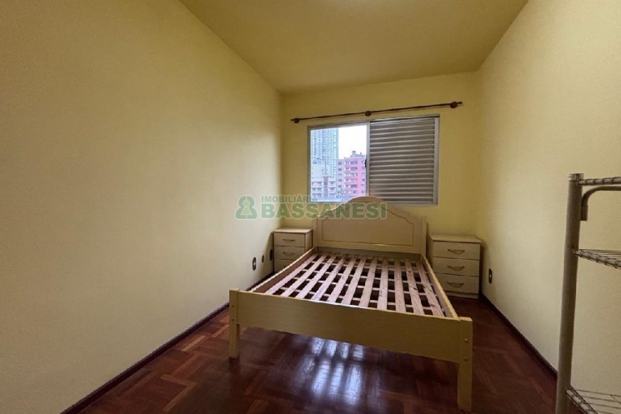 Apto Mobiliado com 78m², 1 dormitório, 1 vaga, no bairro Centro em Caxias do Sul para Alugar