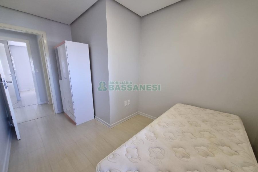 Apto Mobiliado com 58m², 2 dormitórios, 1 vaga, no bairro Santa Lúcia em Caxias do Sul para Alugar