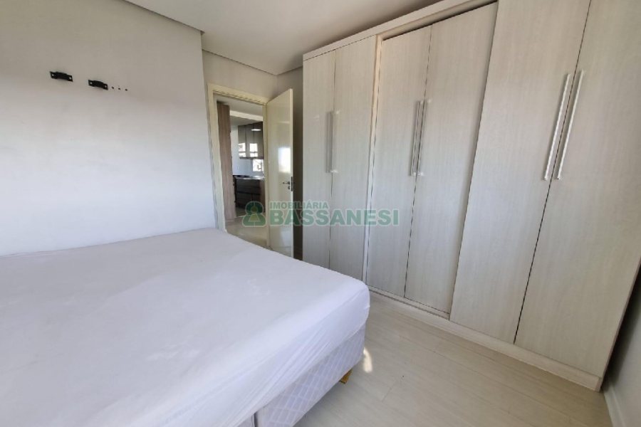 Apto Mobiliado com 58m², 2 dormitórios, 1 vaga, no bairro Santa Lúcia em Caxias do Sul para Alugar