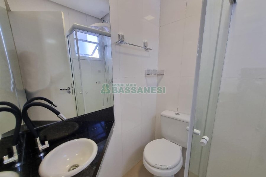 Apto Mobiliado com 58m², 2 dormitórios, 1 vaga, no bairro Santa Lúcia em Caxias do Sul para Alugar