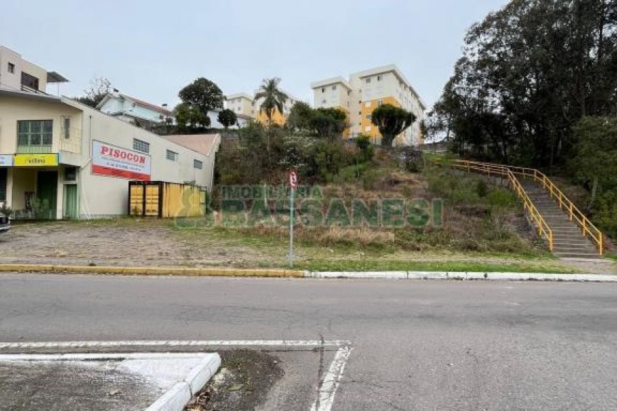 Terreno com 360m², no bairro Santa Corona em Caxias do Sul para Comprar