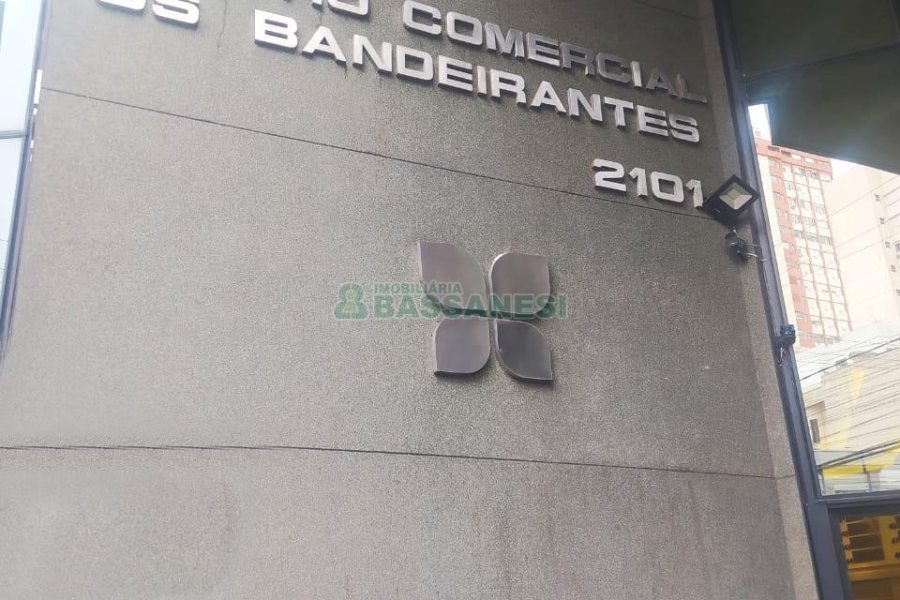 Sala com 55m², no bairro Centro em Caxias do Sul para Comprar