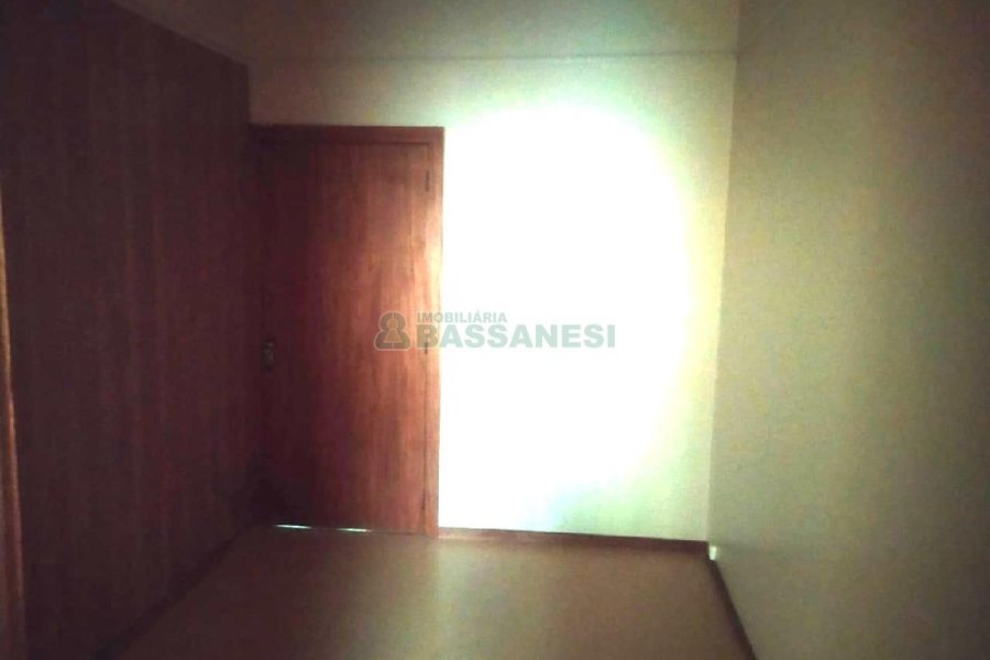 Sala com 55m², no bairro Centro em Caxias do Sul para Comprar