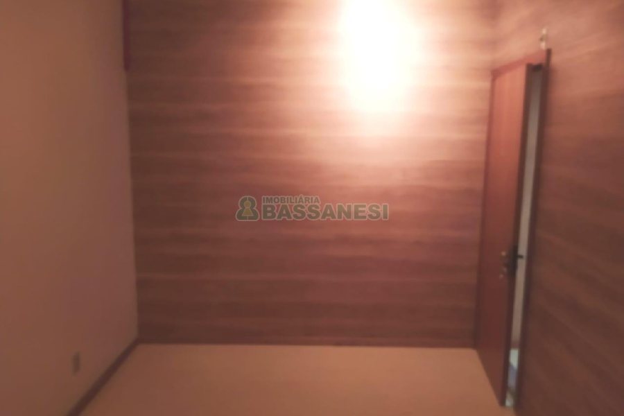 Sala com 55m², no bairro Centro em Caxias do Sul para Comprar