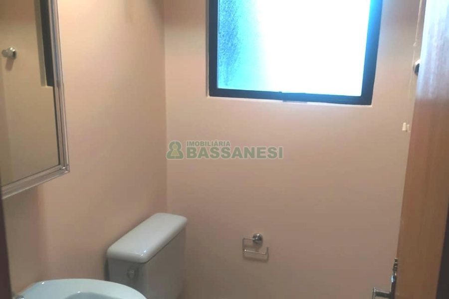 Sala com 55m², no bairro Centro em Caxias do Sul para Comprar