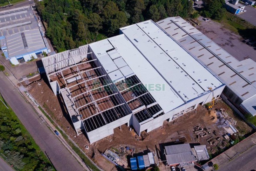 Pavilhão com 3141m², no bairro Cidade Nova em Caxias do Sul para Alugar