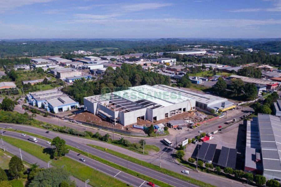 Pavilhão com 3141m², no bairro Cidade Nova em Caxias do Sul para Alugar