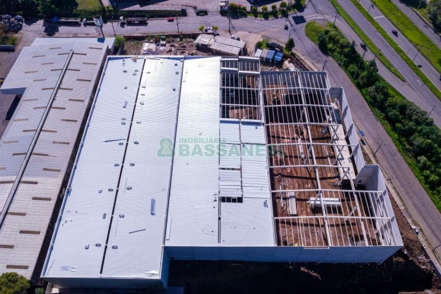 Pavilhão com 3141m², no bairro Cidade Nova em Caxias do Sul para Alugar