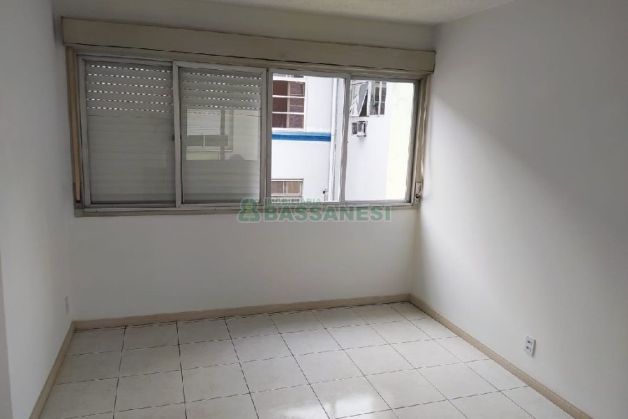 Sala com 25m², no bairro Centro em Caxias do Sul para Comprar
