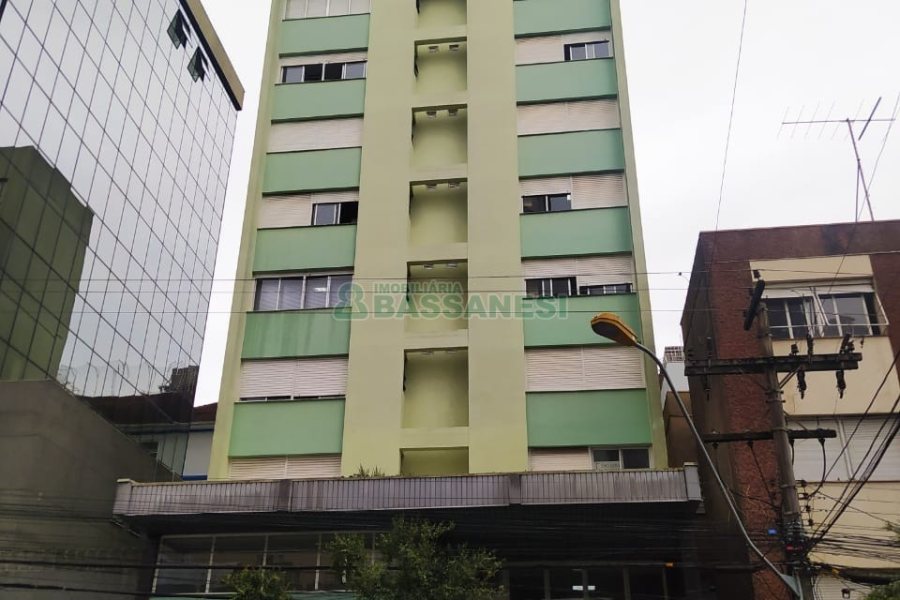 Sala com 25m², no bairro Centro em Caxias do Sul para Comprar