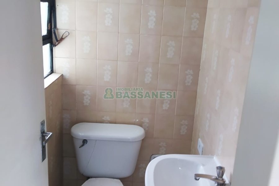Sala com 25m², no bairro Centro em Caxias do Sul para Comprar