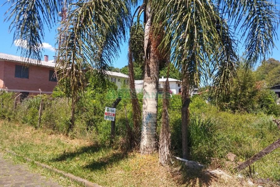 Terreno com 360m², no bairro Jardim América em Caxias do Sul para Comprar