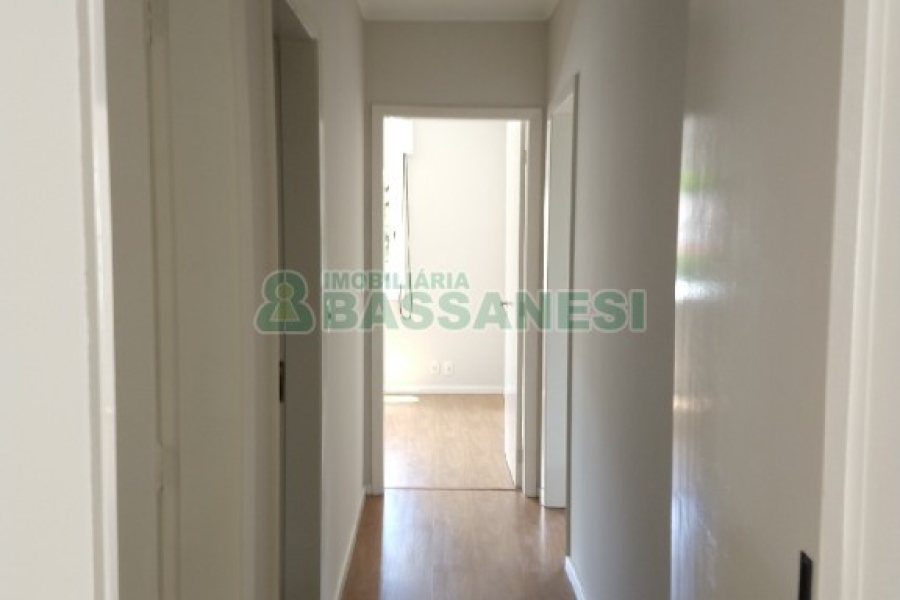 Apartamento com 108m², 3 dormitórios, 2 vagas, no bairro Pio X em Caxias do Sul para Comprar