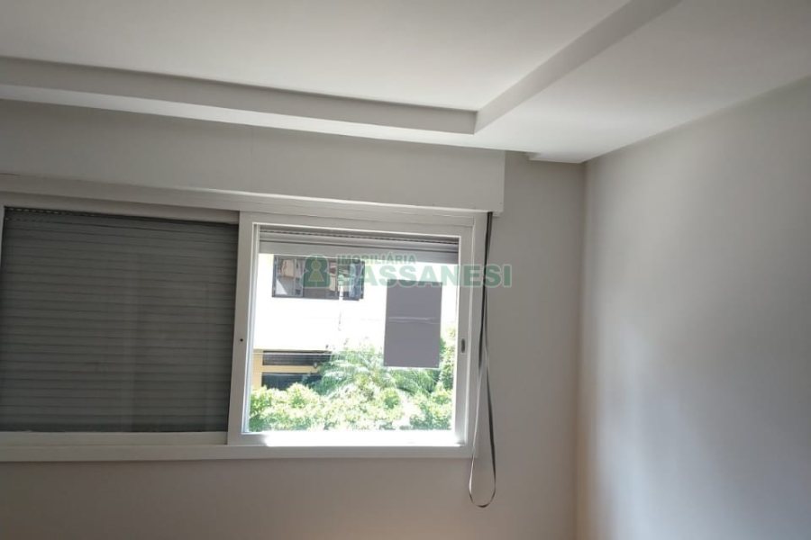 Apartamento com 108m², 3 dormitórios, 2 vagas, no bairro Pio X em Caxias do Sul para Comprar