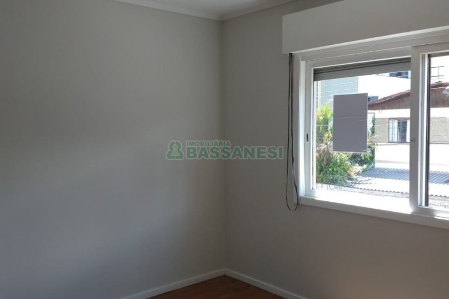 Apartamento com 108m², 3 dormitórios, 2 vagas, no bairro Pio X em Caxias do Sul para Comprar