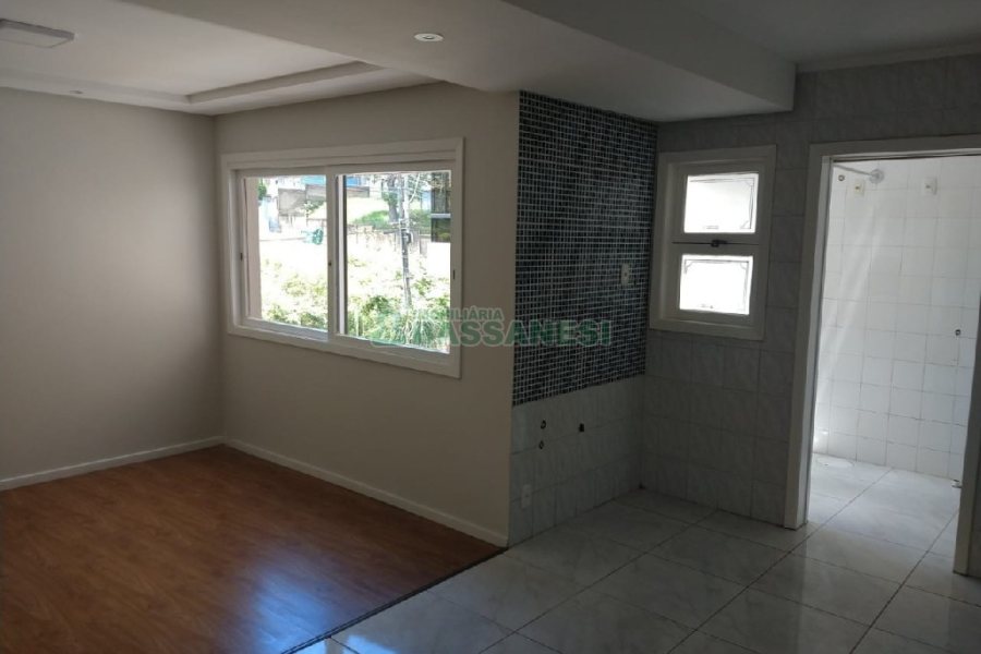 Apartamento com 108m², 3 dormitórios, 2 vagas, no bairro Pio X em Caxias do Sul para Comprar