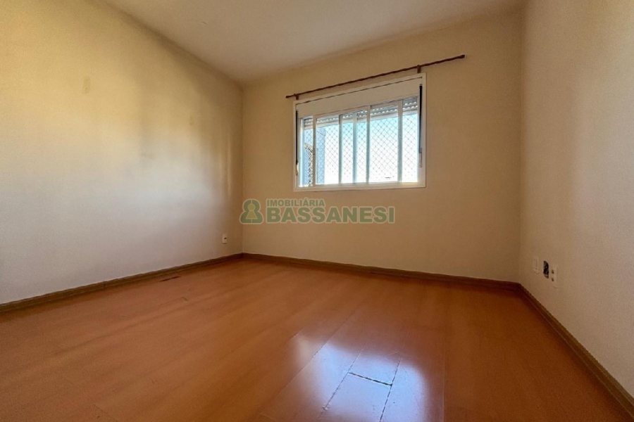 Apartamento com 98m², 3 dormitórios, 2 vagas, no bairro Panazzolo em Caxias do Sul para Alugar