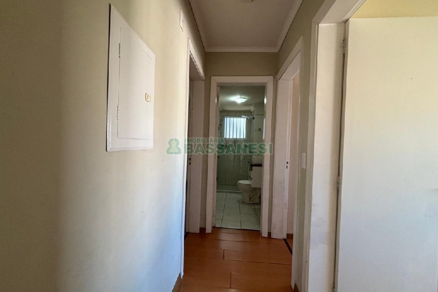 Apartamento com 98m², 3 dormitórios, 2 vagas, no bairro Panazzolo em Caxias do Sul para Alugar