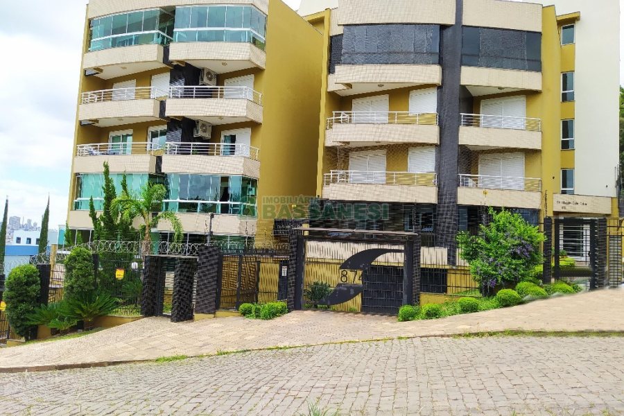 Apartamento com 140m², 3 dormitórios, 2 vagas, no bairro Santa Catarina em Caxias do Sul para Comprar