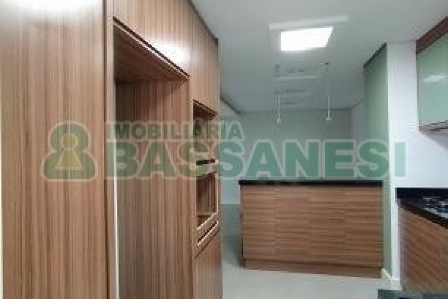 Apartamento com 140m², 3 dormitórios, 2 vagas, no bairro Santa Catarina em Caxias do Sul para Comprar