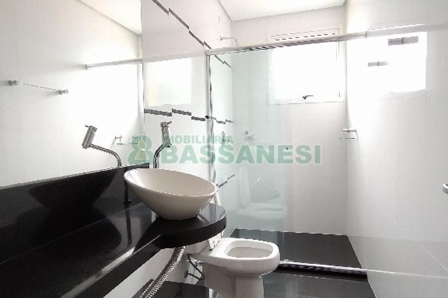 Apartamento com 140m², 3 dormitórios, 2 vagas, no bairro Santa Catarina em Caxias do Sul para Comprar
