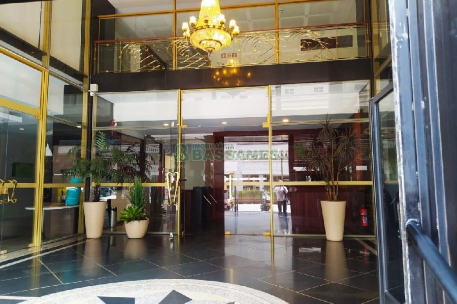 Sala com 123m², 2 vagas, no bairro Centro em Caxias do Sul para Alugar ou Comprar