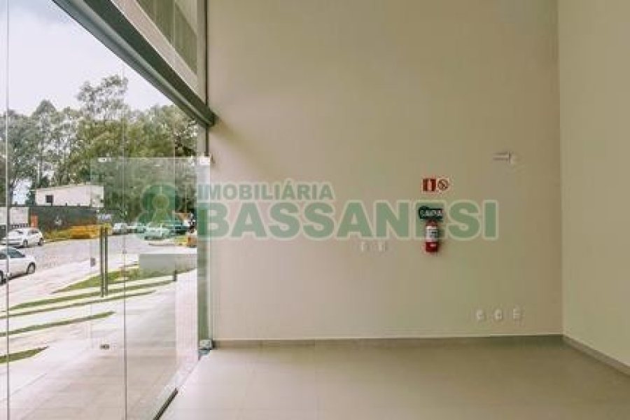 Loja com 100m², no bairro Madureira em Caxias do Sul para Alugar