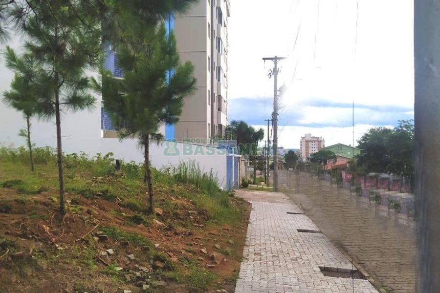 Terreno com 720m², no bairro Charqueadas em Caxias do Sul para Alugar